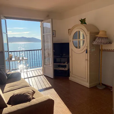 Apartment 1 Pieds Dans L'eau Tiuccia