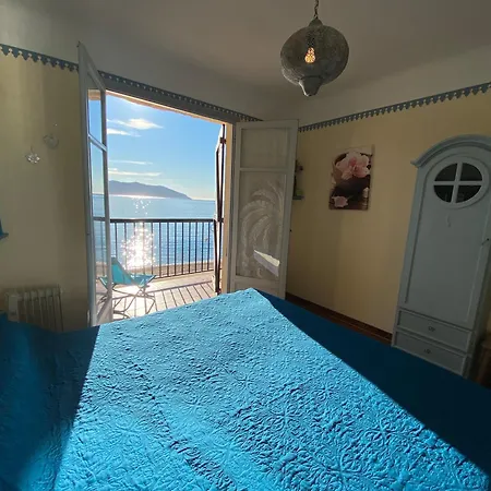 1 Pieds Dans L'eau Tiuccia Apartment